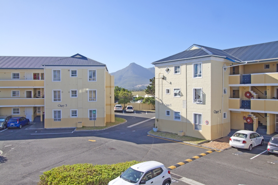 2 Bedroom Property for Sale in Sunnydale Western Cape